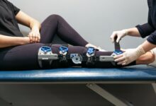 hinged patella knee brace